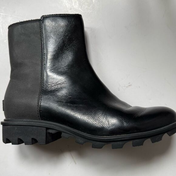 Sorel Phoenix Zip Waterproof Lug Sole Boot in Patent Black 8 - Picture 6 of 15